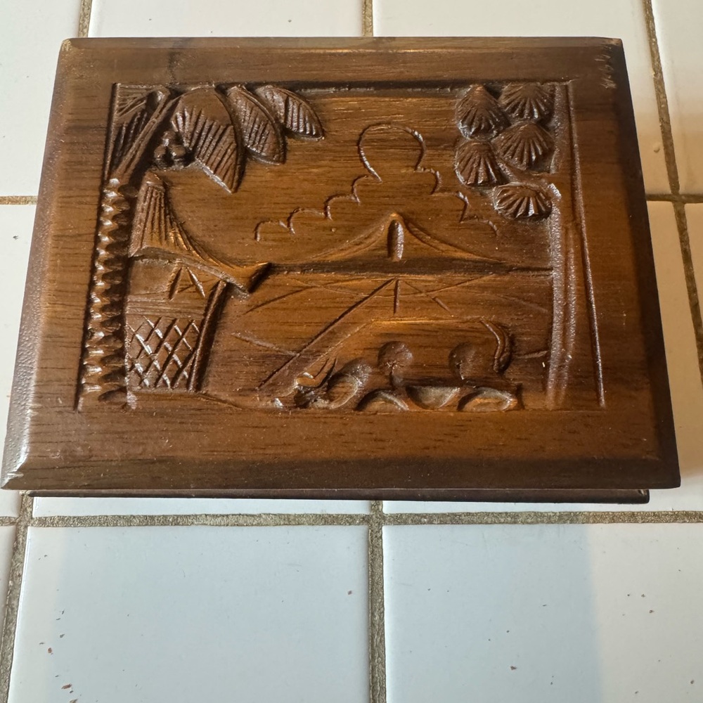 Vintage Carved Wooden decorative cigarette Box